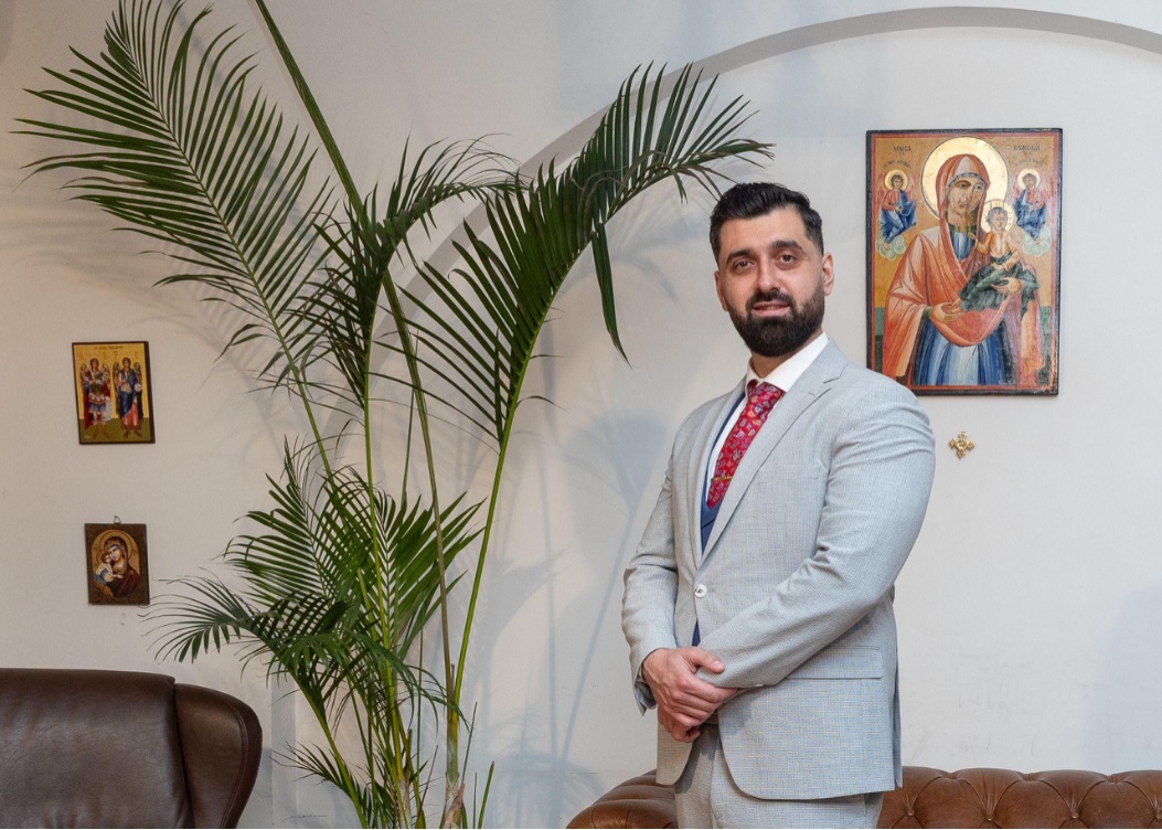 Demistificarea Companiilor cu Angajați Fericiți: Strategiile de Succes Dezvăluite de Sergiu Pantelin, CEO-ul Stress Away