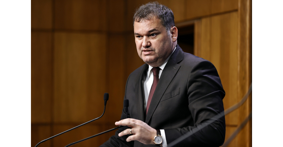 briefing-de-presa-la-finalul-sedintei-de-guvern-sustinut-de-ministrul-dezvoltarii-lucrarilor-publice-si-administratiei-cseke-attila-zoltan-si-de-purtatorul-de-cuvant-al-guvernului-mihai-constant.jpg